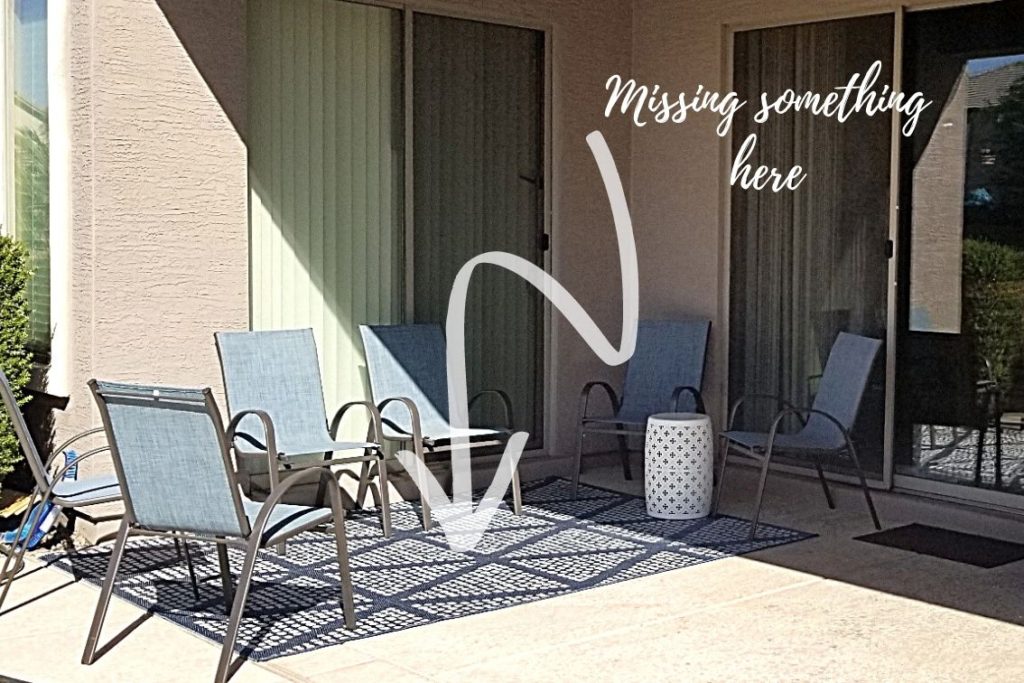 patio rug and chairs without coffee table